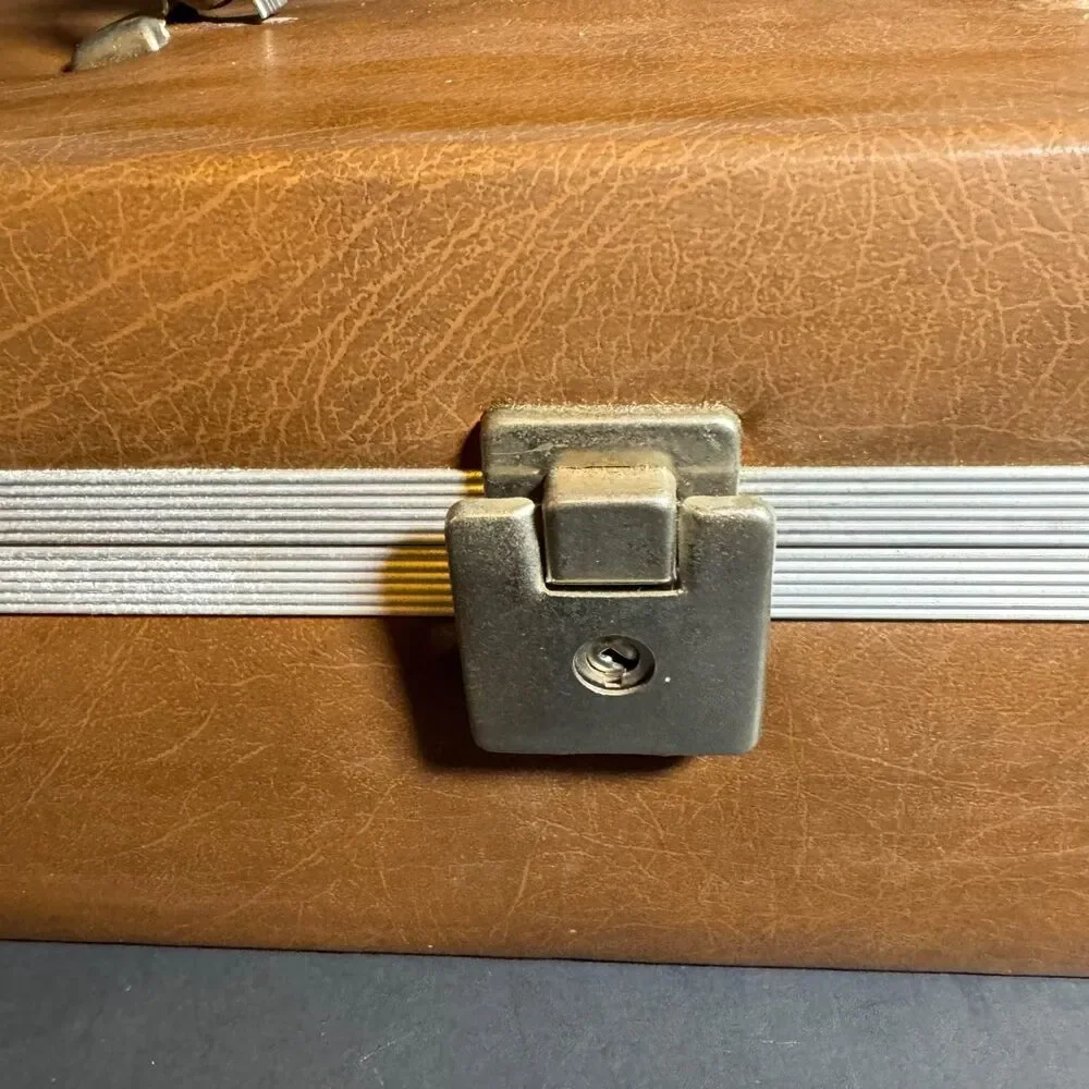 Vintage Tan 8-Track Case {Item 891]